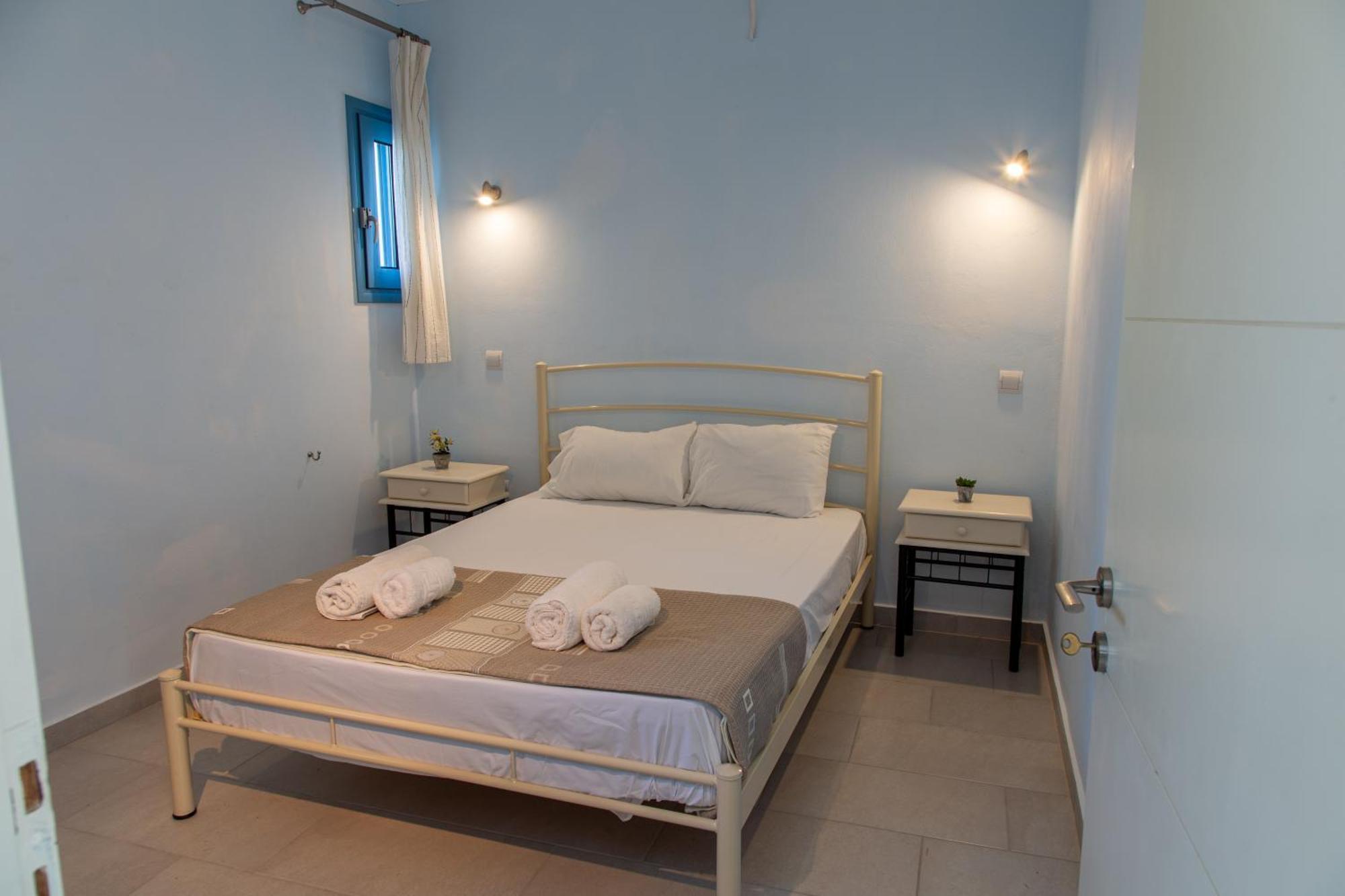 Romanos XI Apartment Xi Beach Ngoại thất bức ảnh