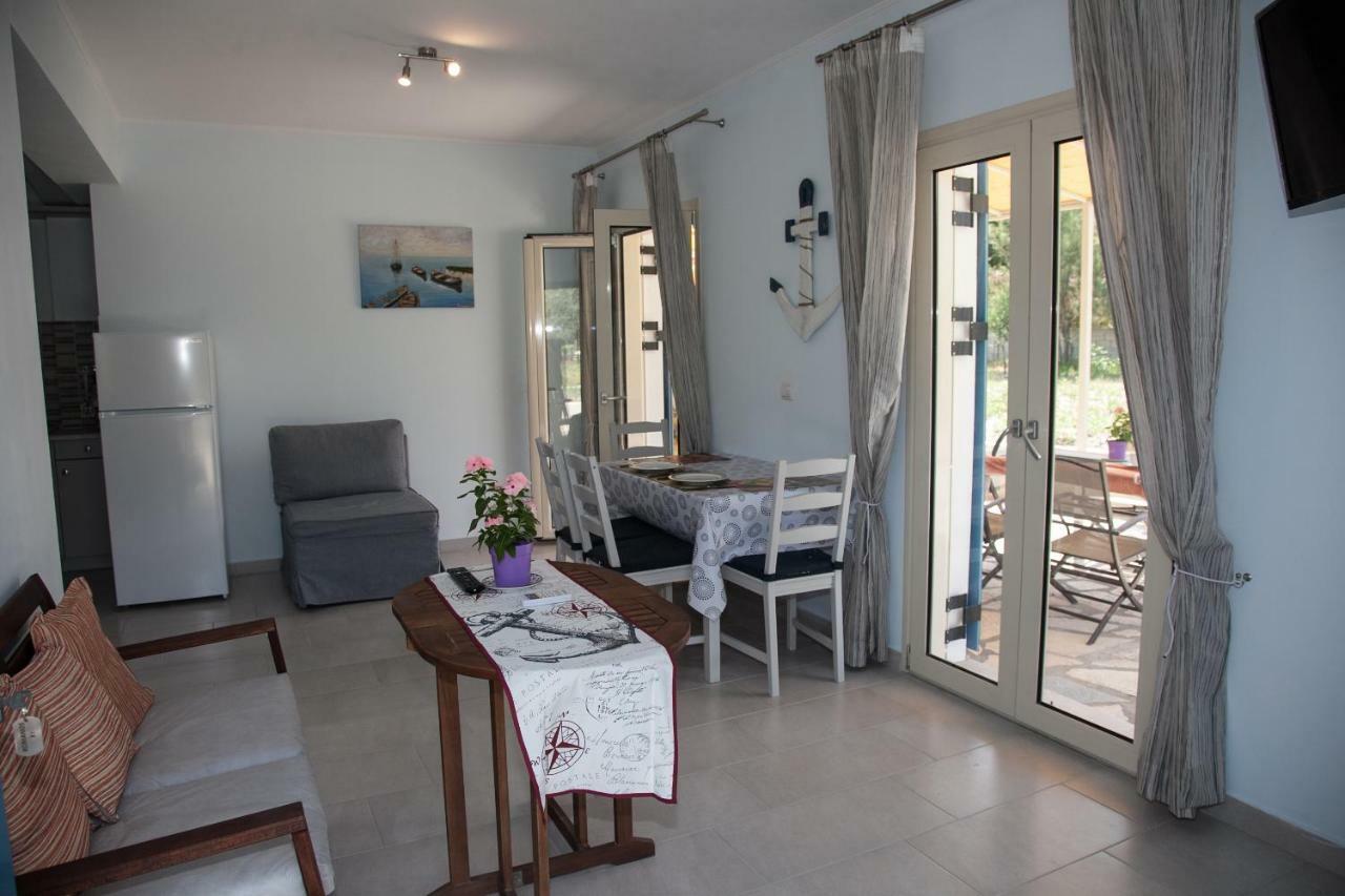 Romanos XI Xi Beach Ngoại thất bức ảnh