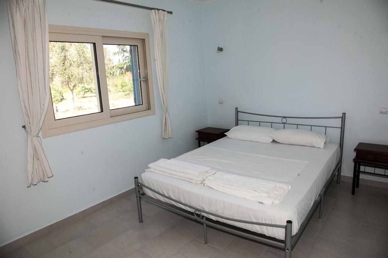 Romanos XI Xi Beach Ngoại thất bức ảnh